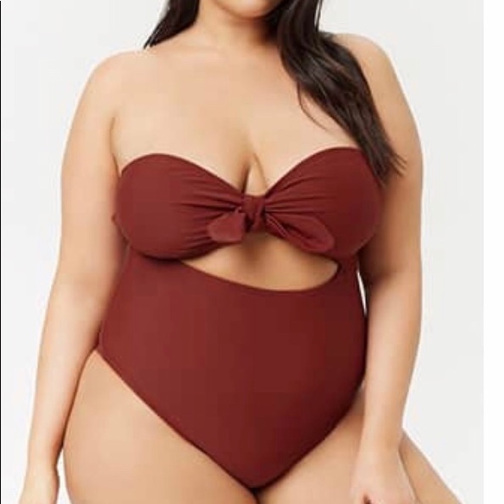 One piece bathing suit